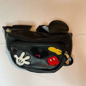 Loungefly Fanny Pack - Disney